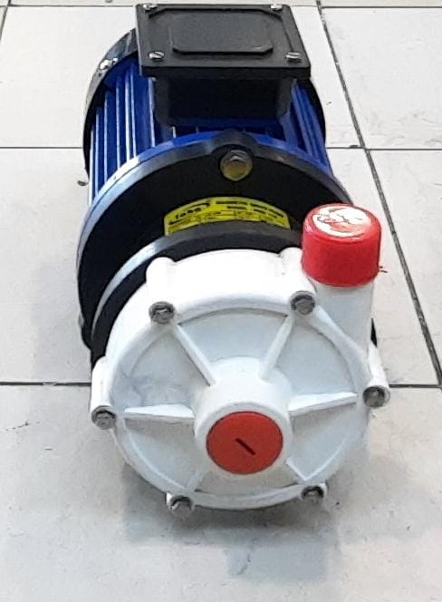 Polypropylene Magnetic Drive Pump PMD-170 Pompa Magnetik - 1" x 1" - Image 2