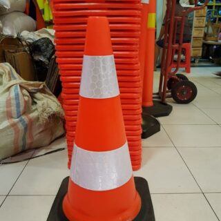 TRAFFIC CONE PVC KARET-RUBBER ORANGE BASE-DASAR HITAM