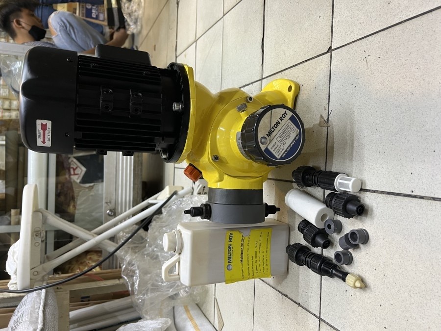 Dosing Pump LMI Milton Roy GM 0025 Pompa Cairan Kimia Dosing 25 LPH