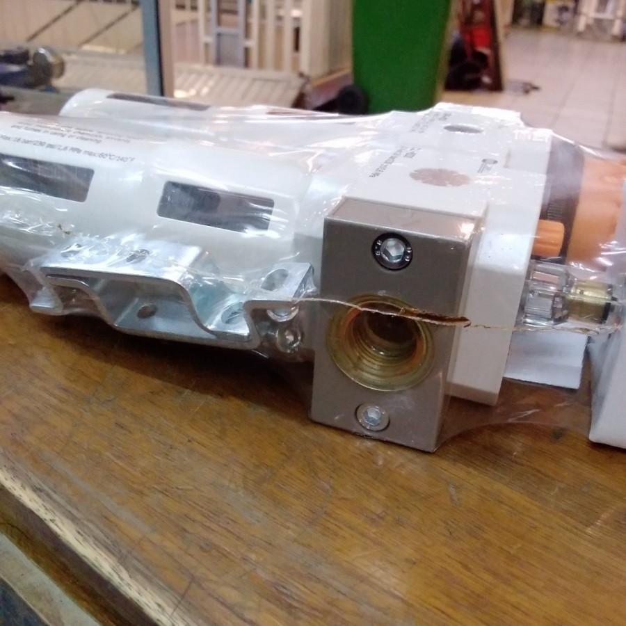 XO-U-1 MAXI / DRAIN Air Filter Regulator and Lubricator 1" 16Bar HPC - DRAIN(OTOMATIS) - Image 4